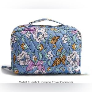 Vera Bradley Hanging Travel Organizer in Wild Prairie